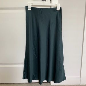 Express slip skirt